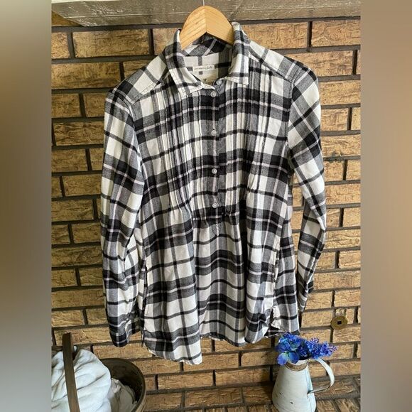 ‎American eagle plaid button down - Picture 1 of 7